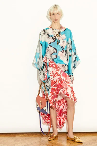 Look 16